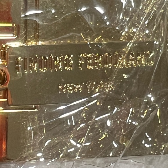 Finding Ferdinand Gold Compact Mirror Charm - Picture 4 of 6